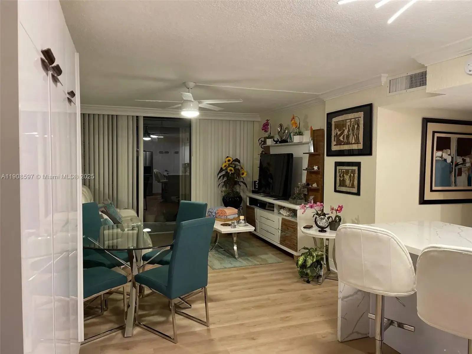 110 Fontainebleau Blvd # 302, Miami FL 33172 photo 3