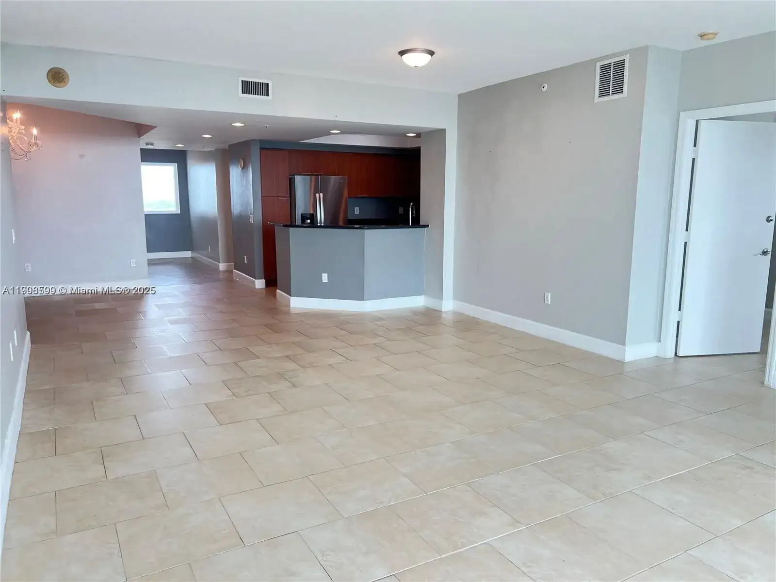 15051 Royal Oaks Ln # 2301, North Miami FL 33181 photo 4