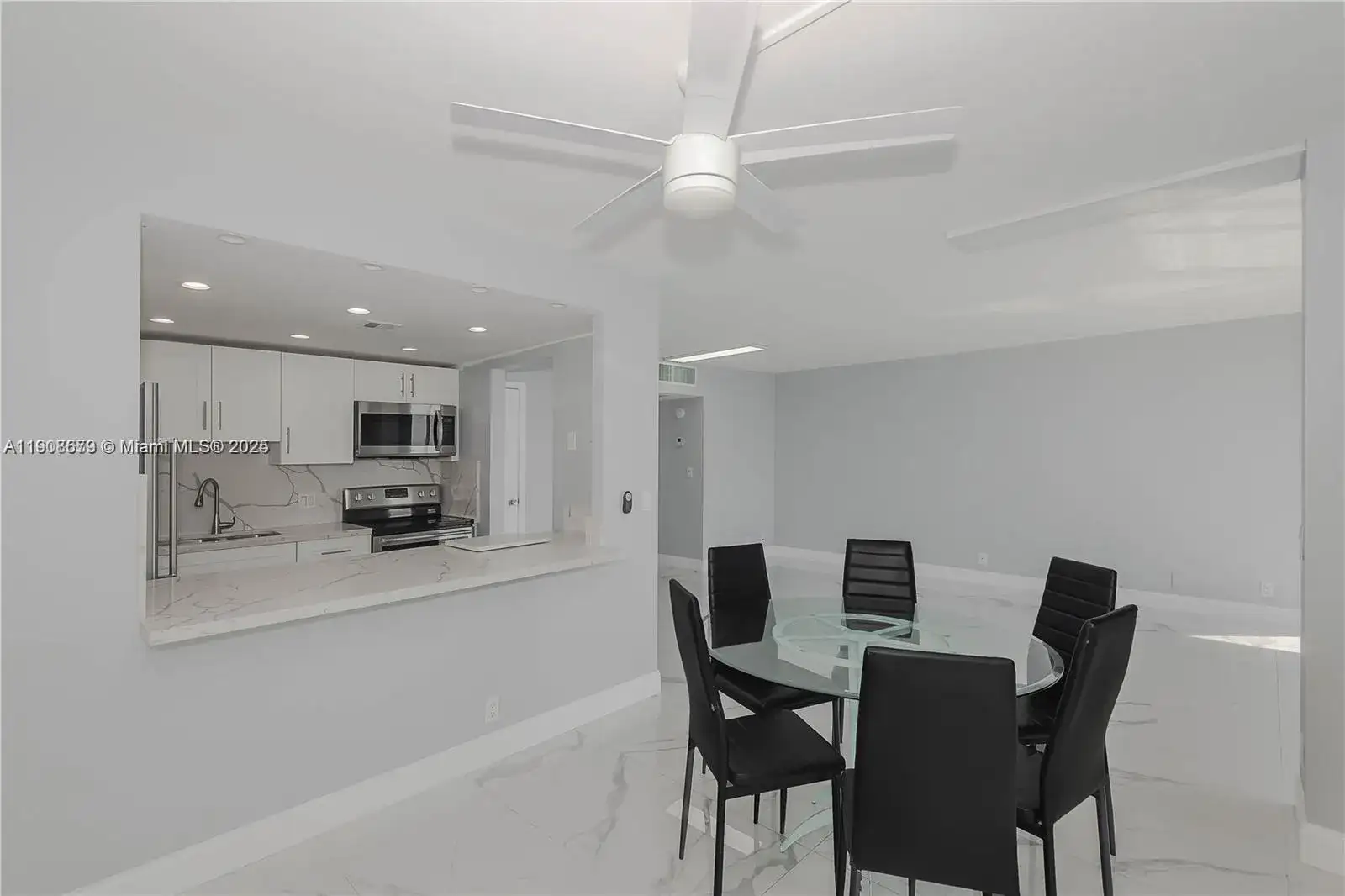 20301 W Country Club Dr # 1221, Aventura FL 33180 photo 5