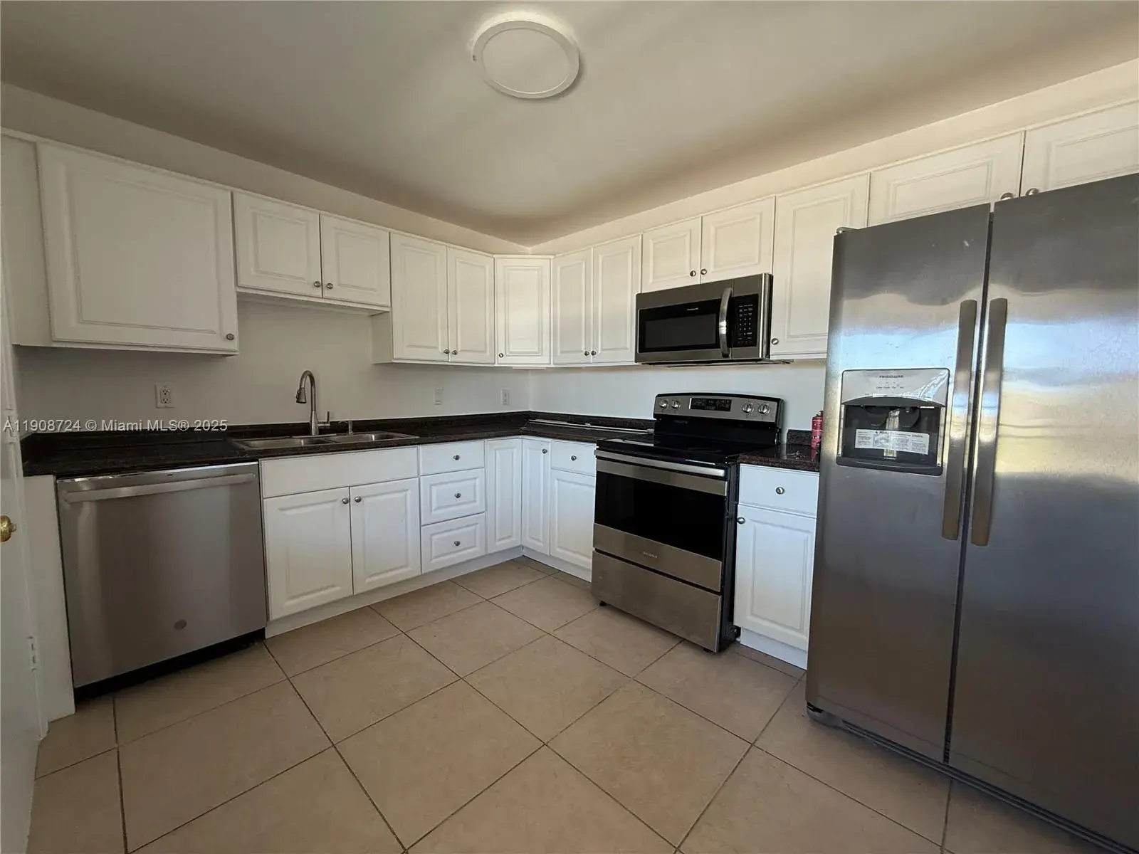 8900 W SAMPLE ROAD # 204, Coral Springs FL 33065