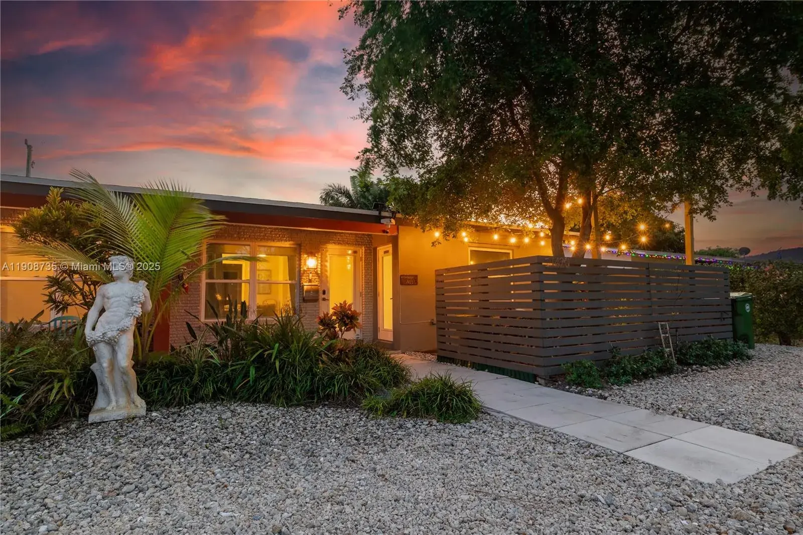 1416 NE 23rd St, Wilton Manors FL 33305