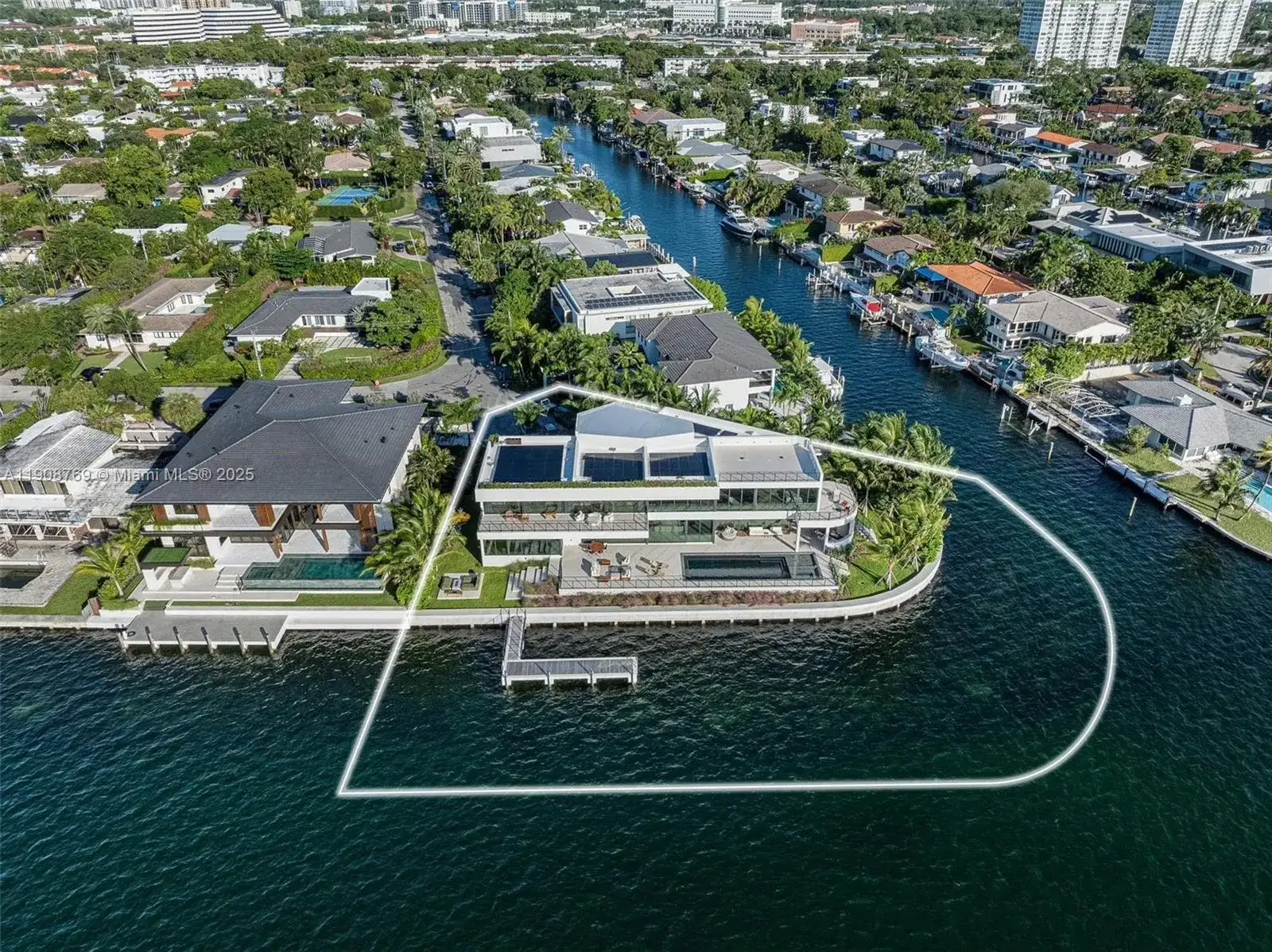 11400 N Bayshore Dr, North Miami FL 33181 photo 5