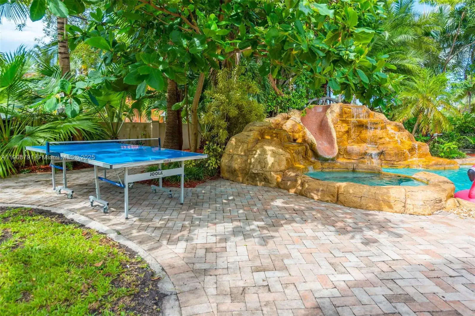 1051 NE 89th St, Miami FL 33138 photo 5