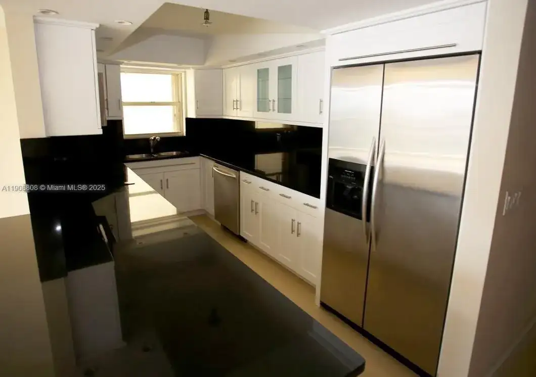 801 N Venetian Dr # 1106, Miami FL 33139 photo 5