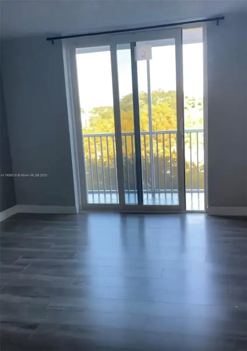 16851 NE 23rd Ave # 519, North Miami Beach FL 33160