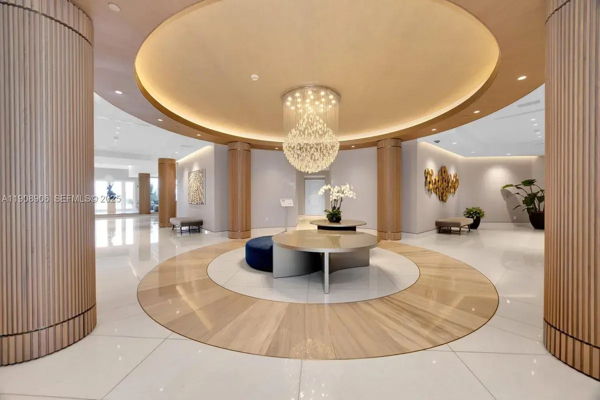 888 Brickell Key Dr # 1001, Miami FL 33131