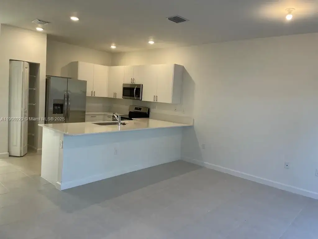 29183 SW 162nd Ct, Miami FL 33033 photo 4