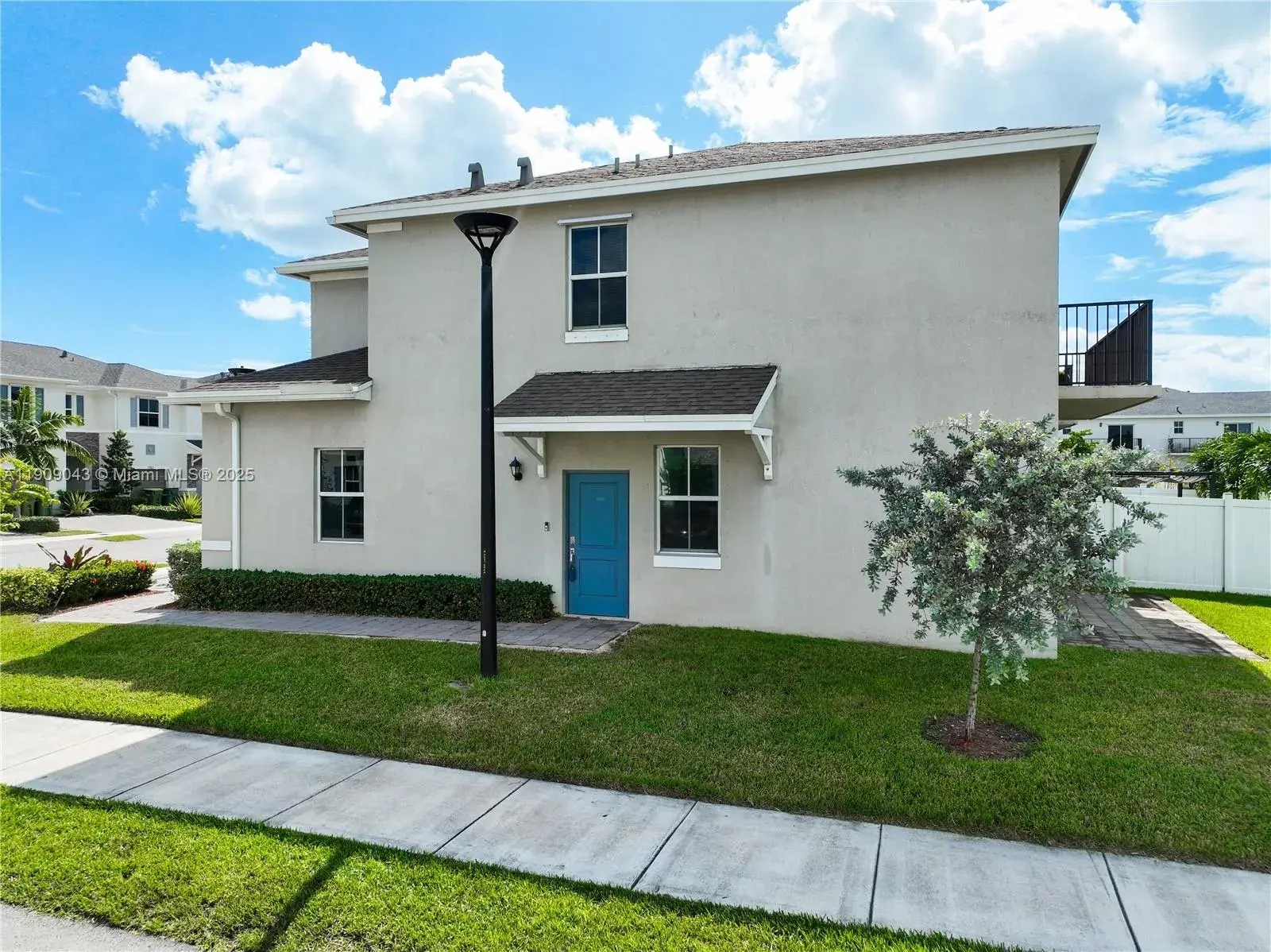 1754 SE 8th Ter, Homestead FL 33034