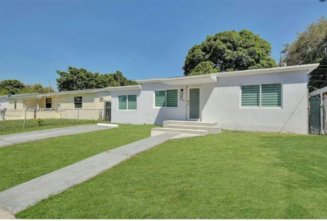 1499 NE 152nd St, North Miami Beach FL 33162 photo 2
