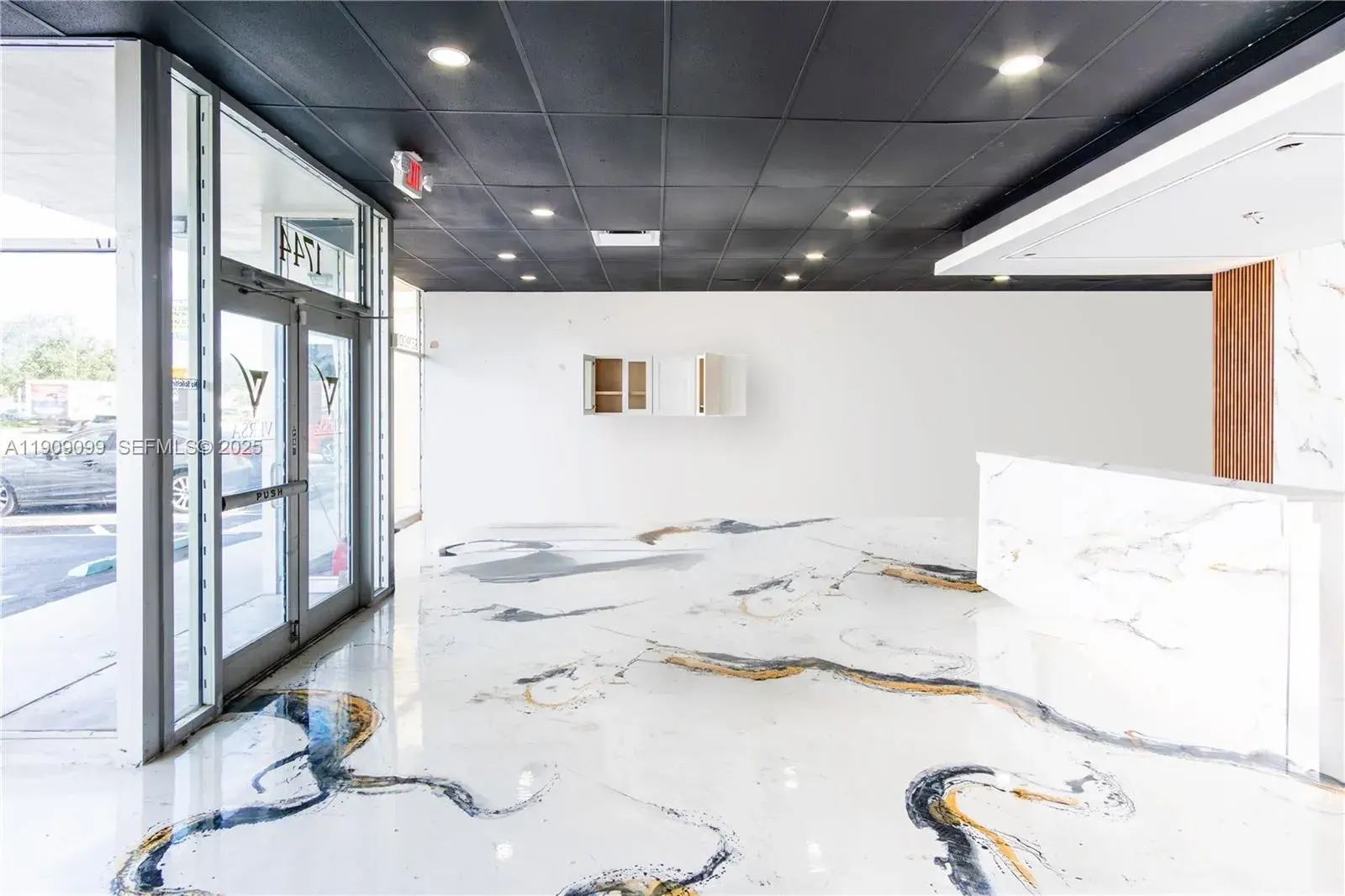 1744 E Commercial Blvd, Fort Lauderdale FL 33334