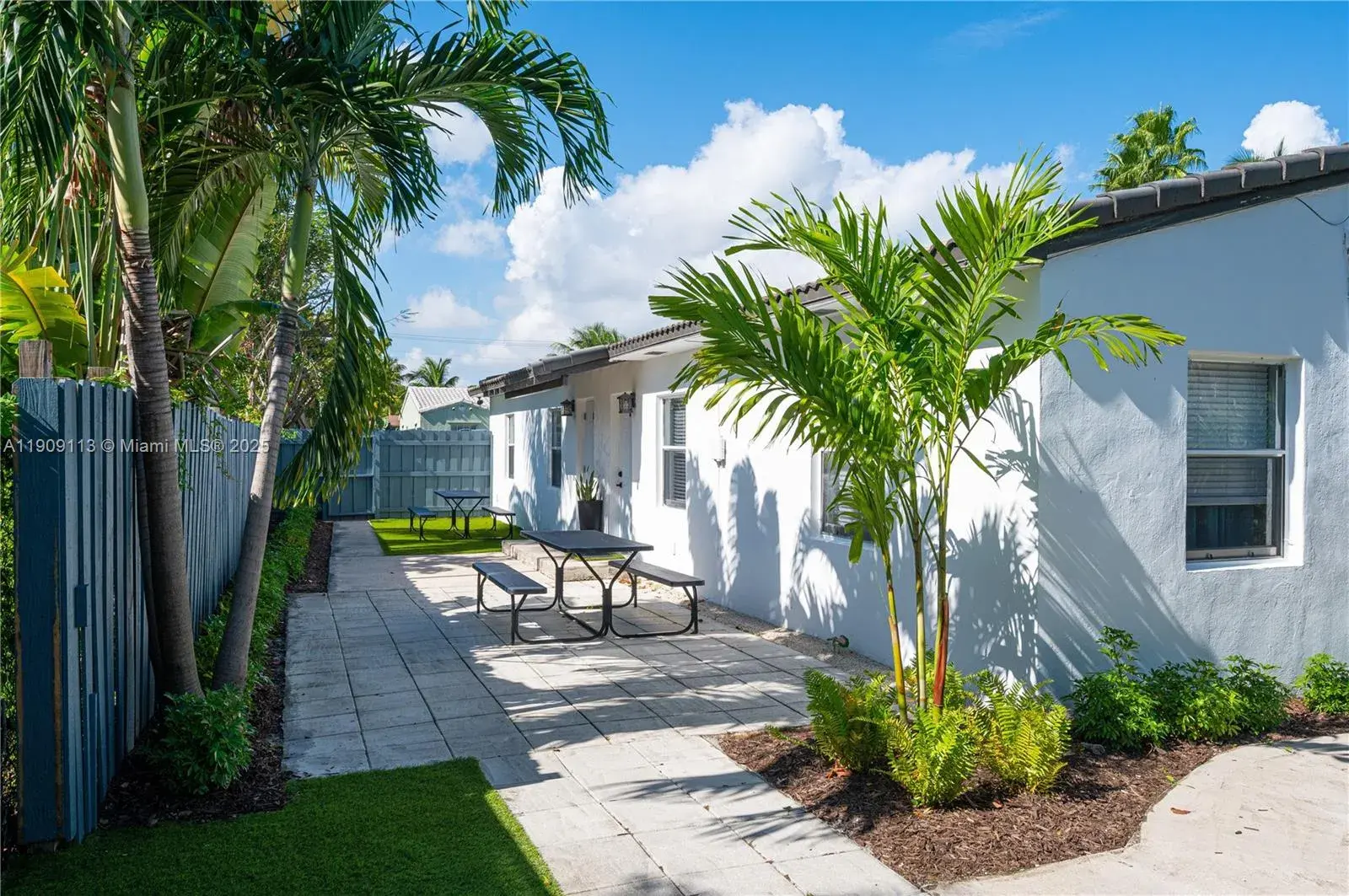 1236 NE 16th Ave, Fort Lauderdale FL 33304