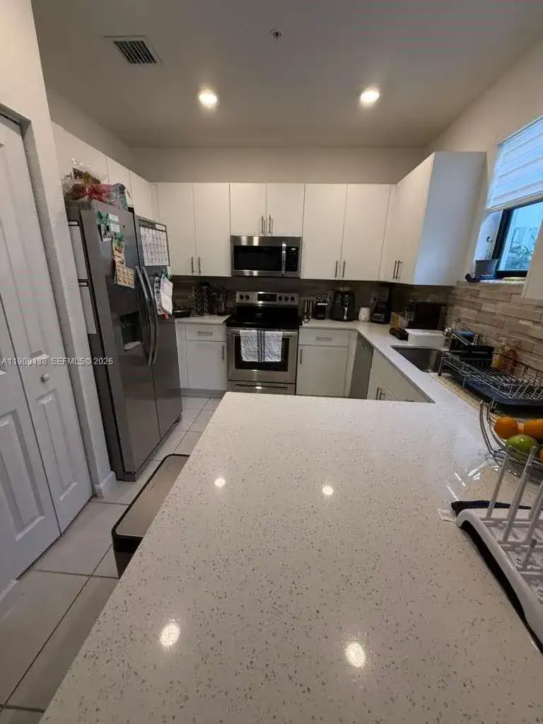 15929 SW 2nd Pl, Pembroke Pines FL 33027 photo 3