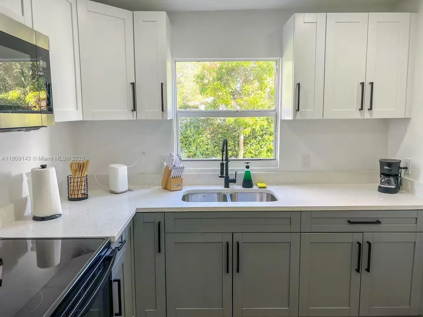 1025 NW 55th St # 1, Miami FL 33127