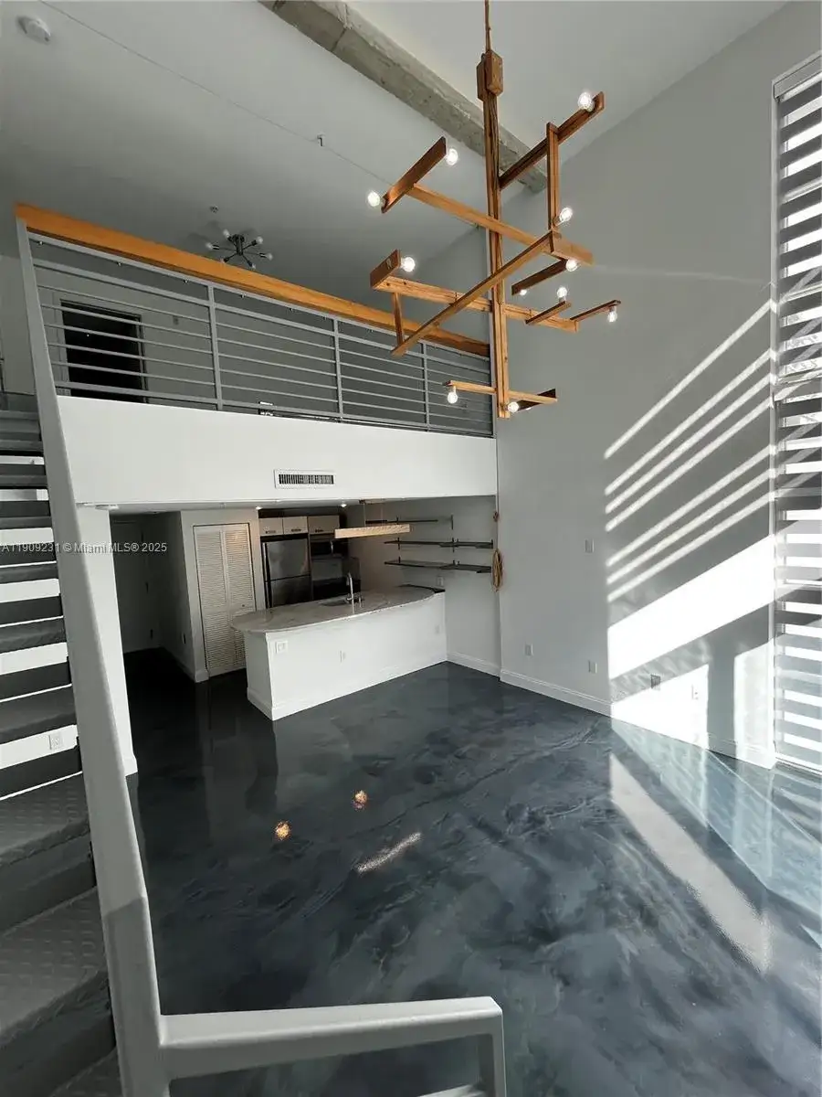 1 bedroom 1 bath Residential for sale at 7744 Collins Ave # 17, Miami Beach FL 33141