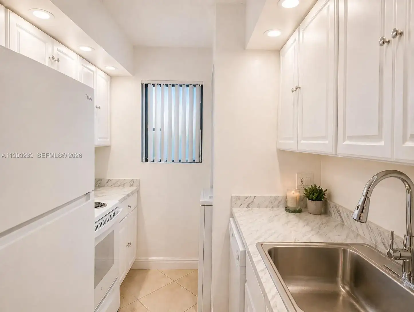 523 Trace Cir # 105, Deerfield Beach FL 33441 photo 4