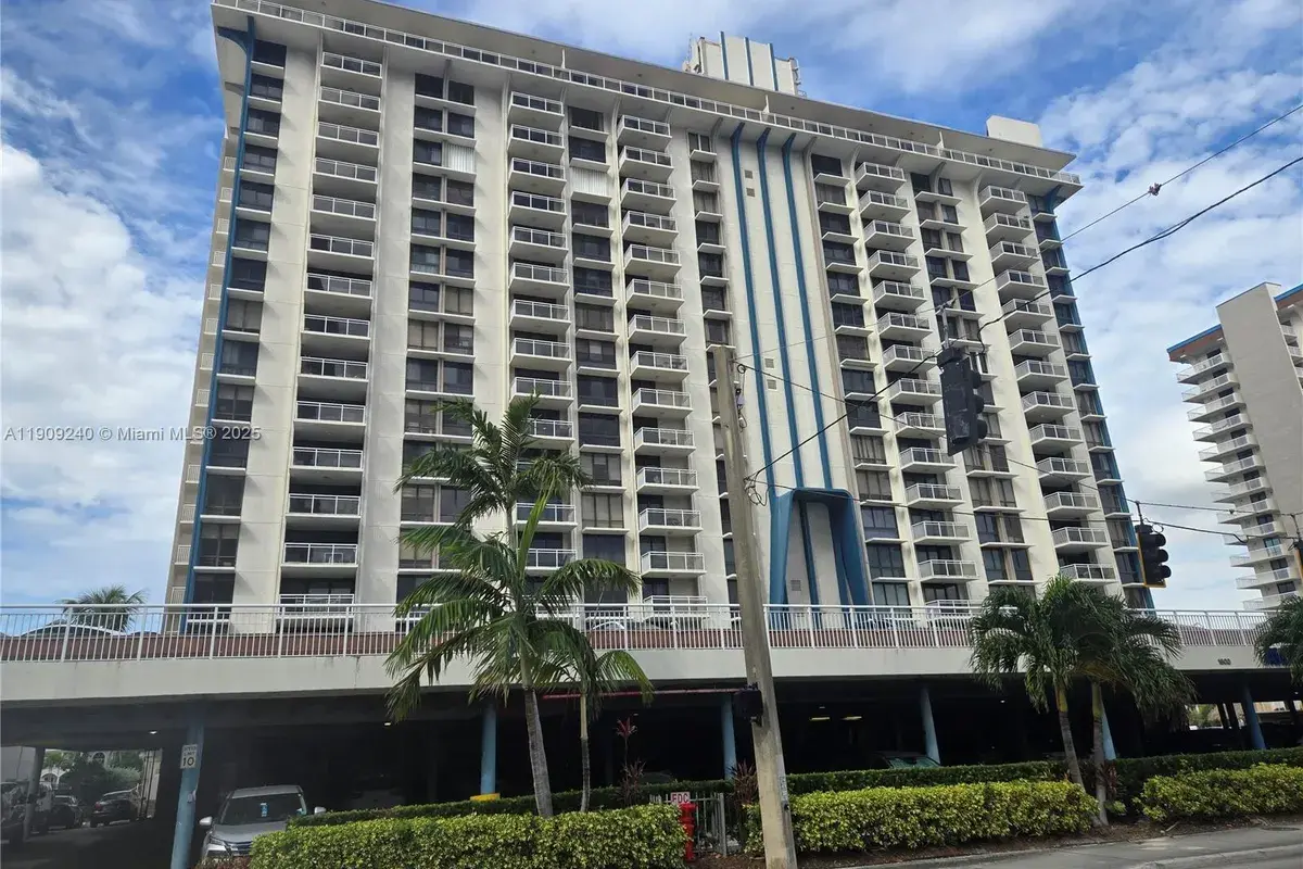 1600 S Ocean Dr # 4I, Hollywood FL 33019