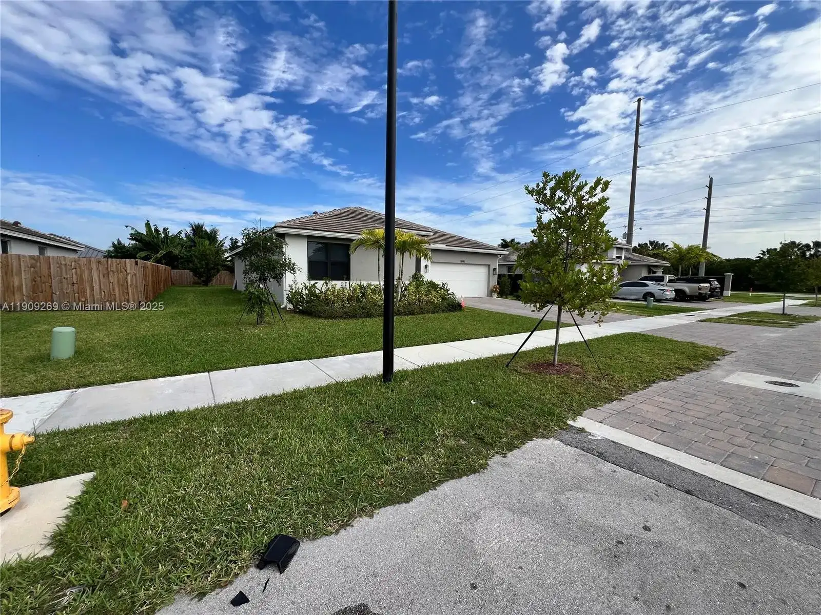 1695 SE 6th St, Homestead FL 33033 photo 3