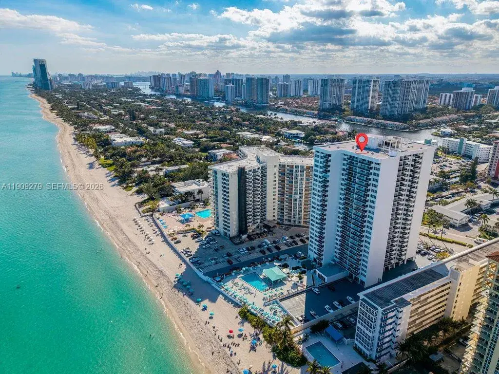 3140 S Ocean Dr, Hallandale Beach FL 33009