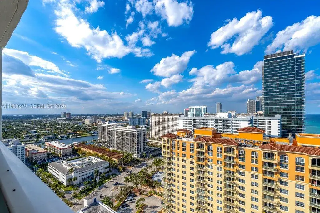 3140 S Ocean Dr, Hallandale Beach FL 33009