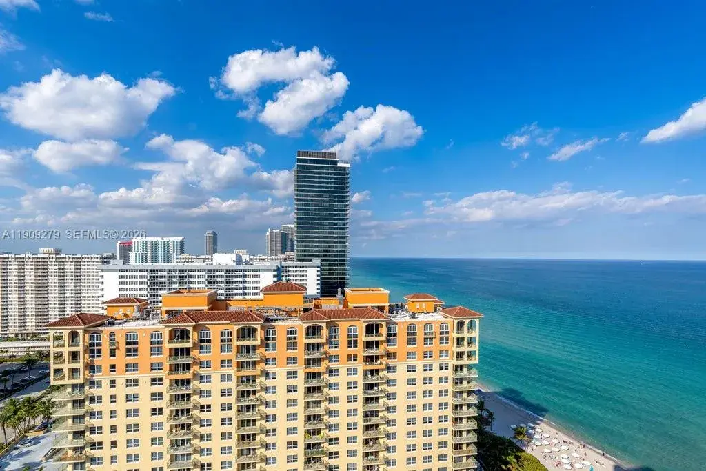 3140 S Ocean Dr, Hallandale Beach FL 33009