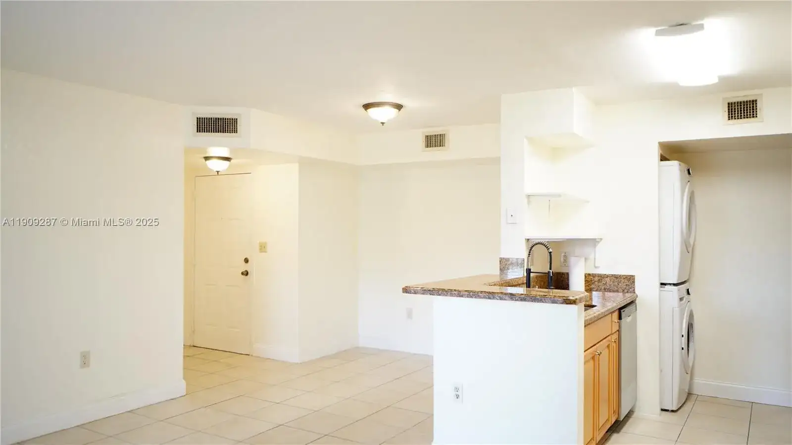 15231 SW 80th St # 101, Miami FL 33193 photo 3