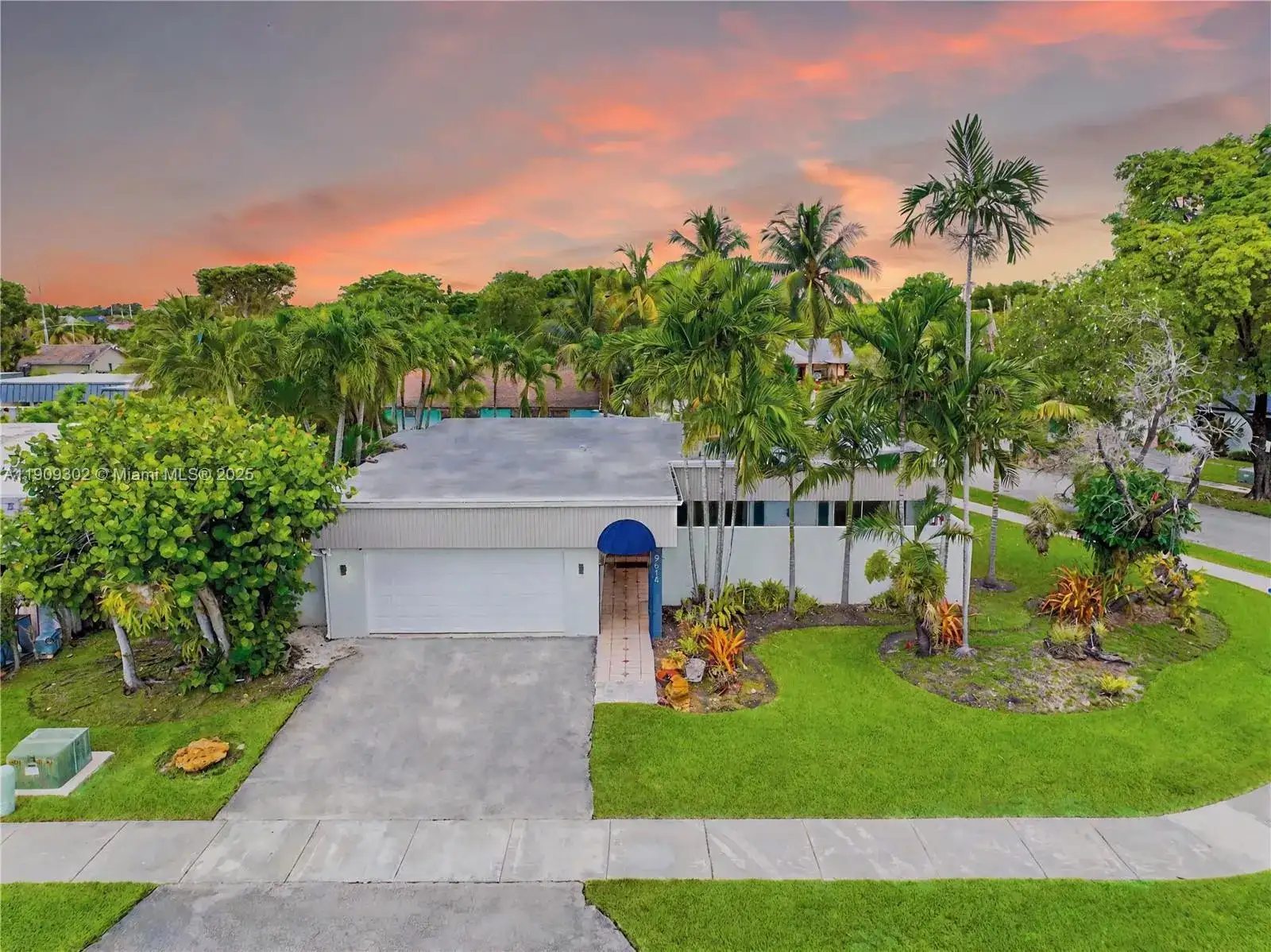9614 SW 134th Ct, Miami FL 33186 photo 2
