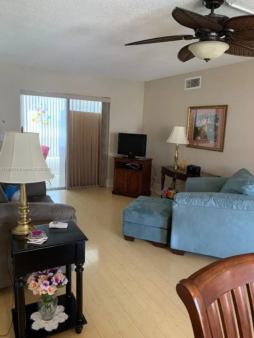 2212 NE 1st Way # 102, Boynton Beach FL 33435