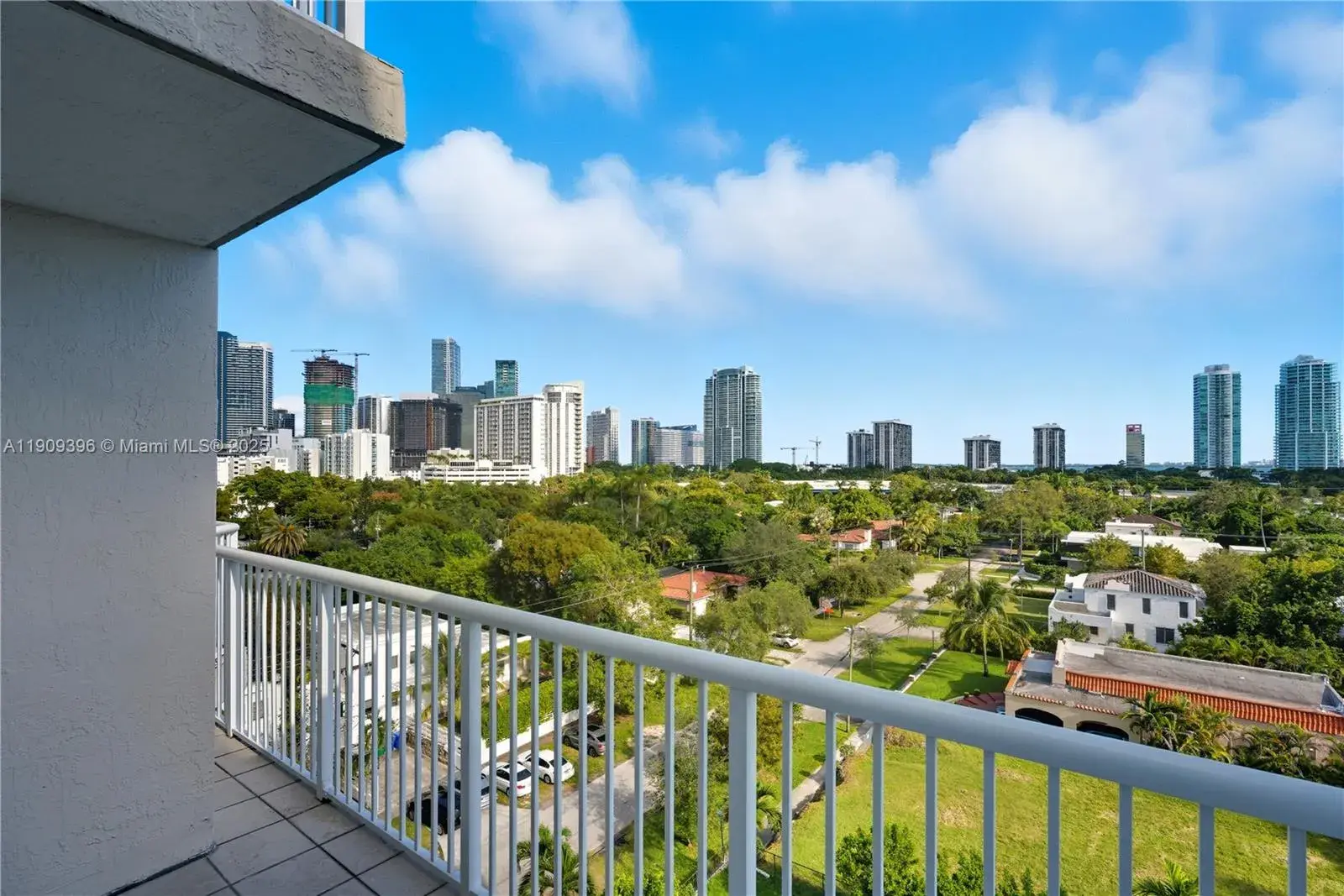 280 SW 20th Rd # 902, Miami FL 33129