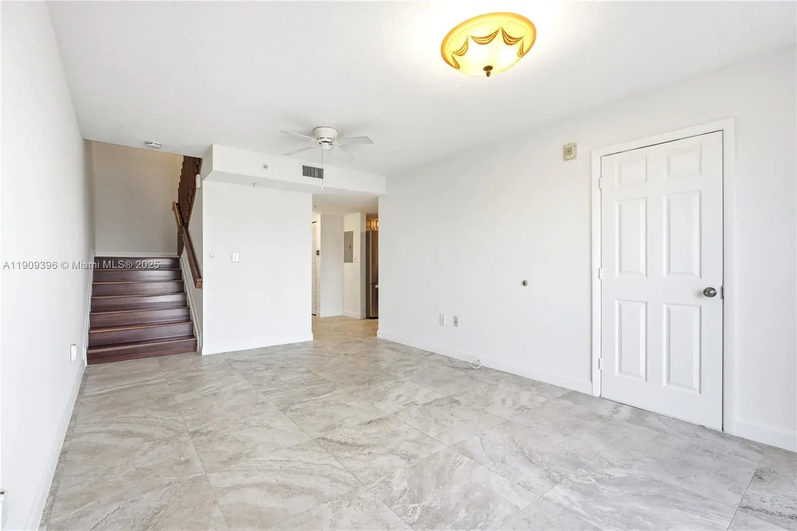 280 SW 20th Rd # 902, Miami FL 33129