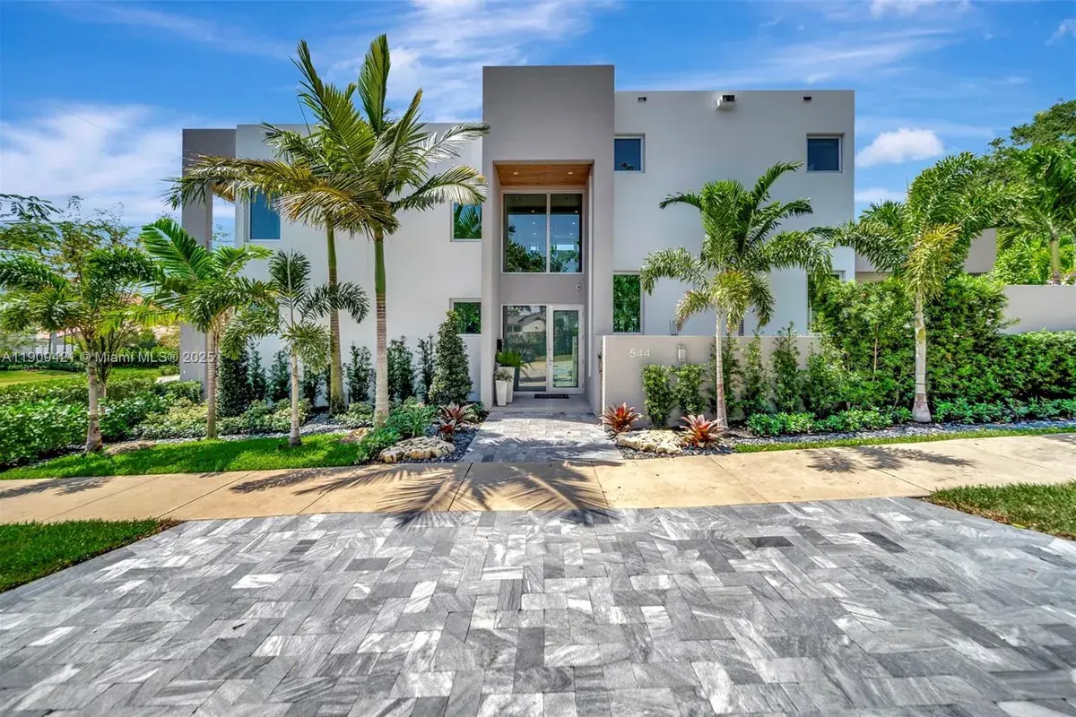 544 N Victoria Park Rd, Fort Lauderdale FL 33301