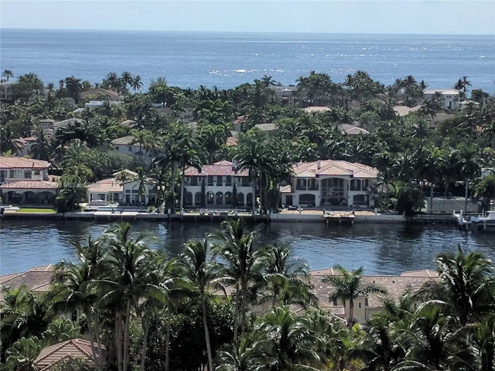 21055 Yacht Club Dr # 1602, Aventura FL 33180 photo 2
