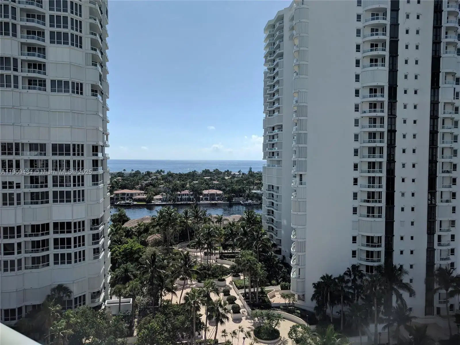 21055 Yacht Club Dr # 1602, Aventura FL 33180 photo 3
