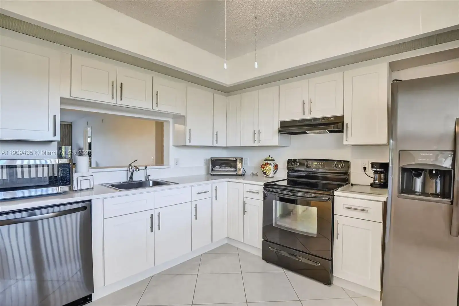 13105 SW 16TH CT # 407L, Pembroke Pines FL 33027 photo 3