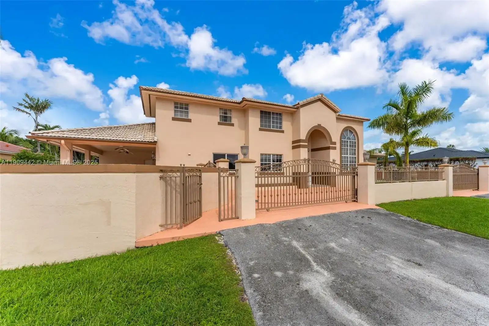 3200 SW 132nd Ave, Miami FL 33175 photo 2