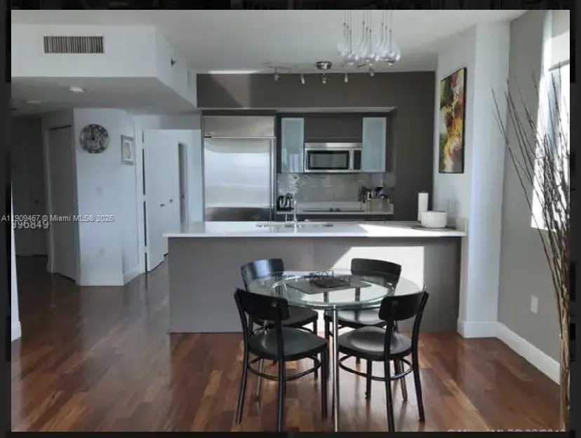 55 SE 6th St # 3910, Miami FL 33131