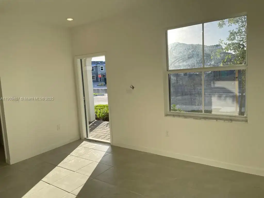 29209 SW 162nd Ct, Miami FL 33033 photo 3