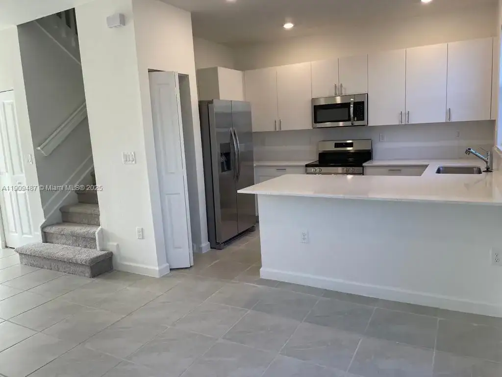 29209 SW 162nd Ct, Miami FL 33033 photo 4