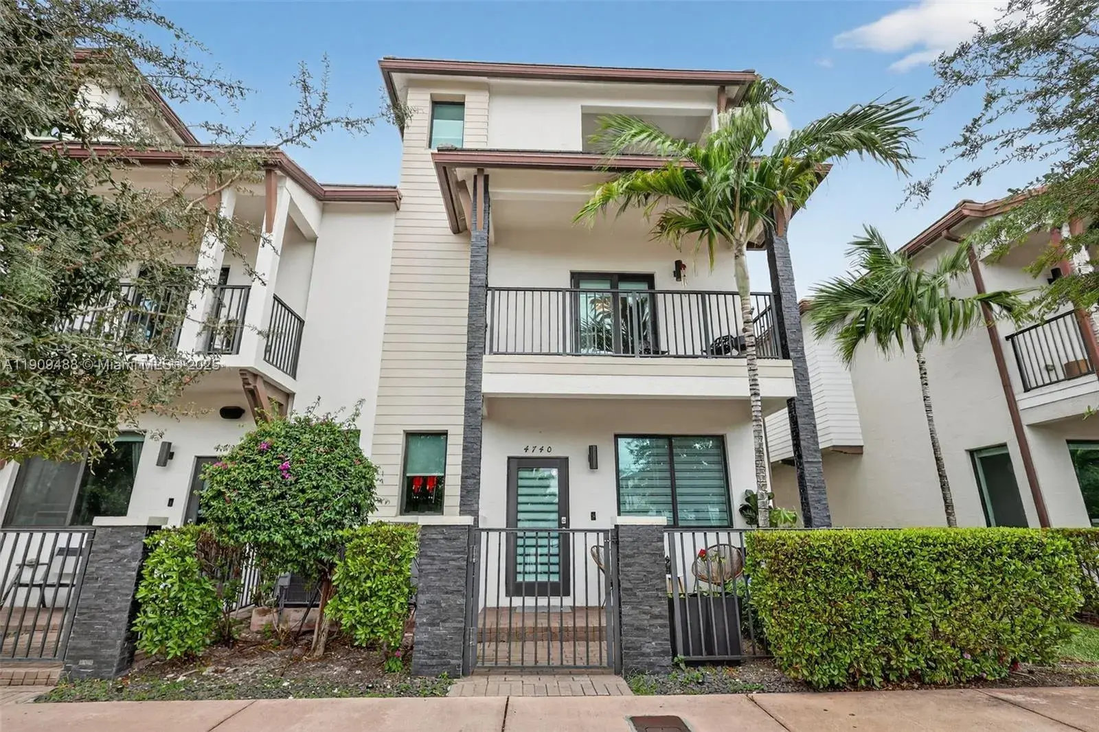 4740 NW 84th Ave, Doral FL 33166