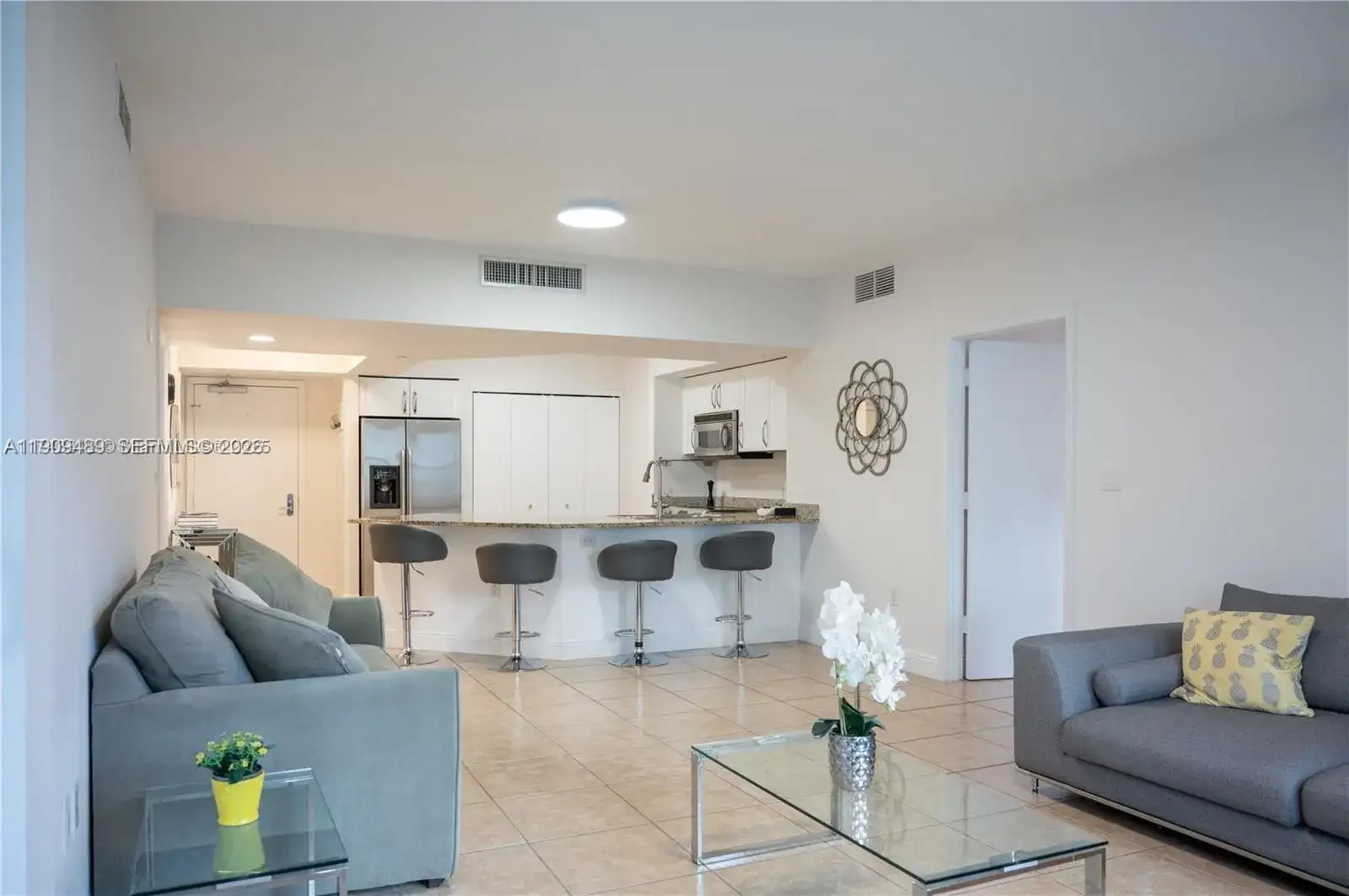 19900 E Country Club Dr # 318, Aventura FL 33180 photo 2