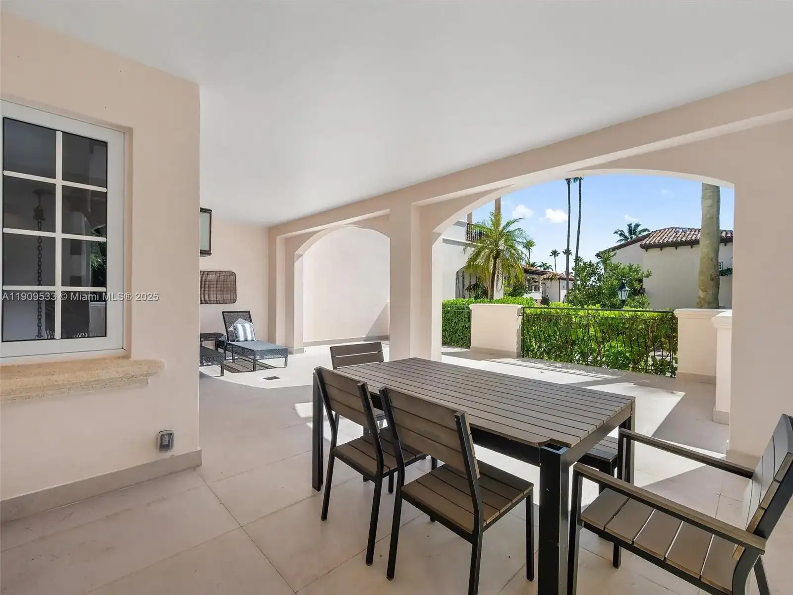 19116 Fisher Island Dr # 19116, Miami Beach FL 33109 photo 3