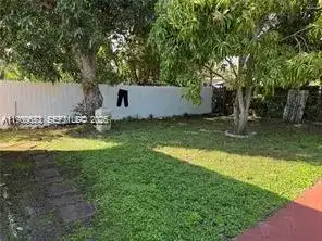 1077 NE 157th Ter, North Miami Beach FL 33162 photo 3