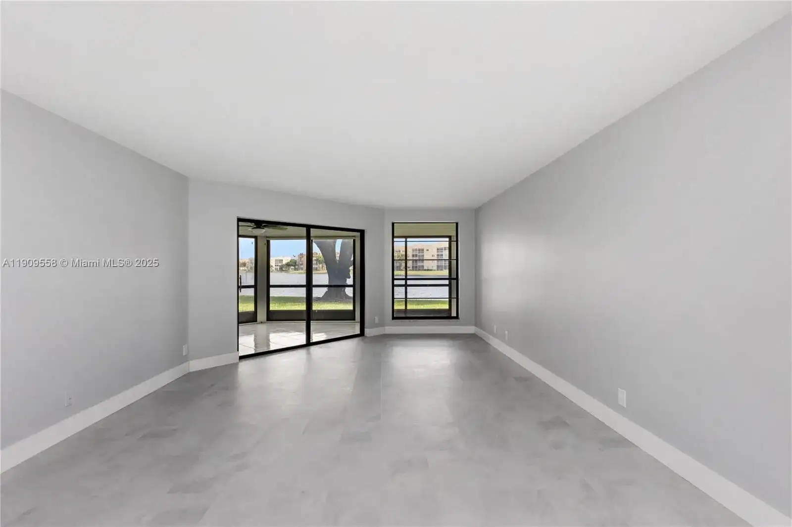 7408 Fairfax Dr # 108, Tamarac FL 33321 photo 5