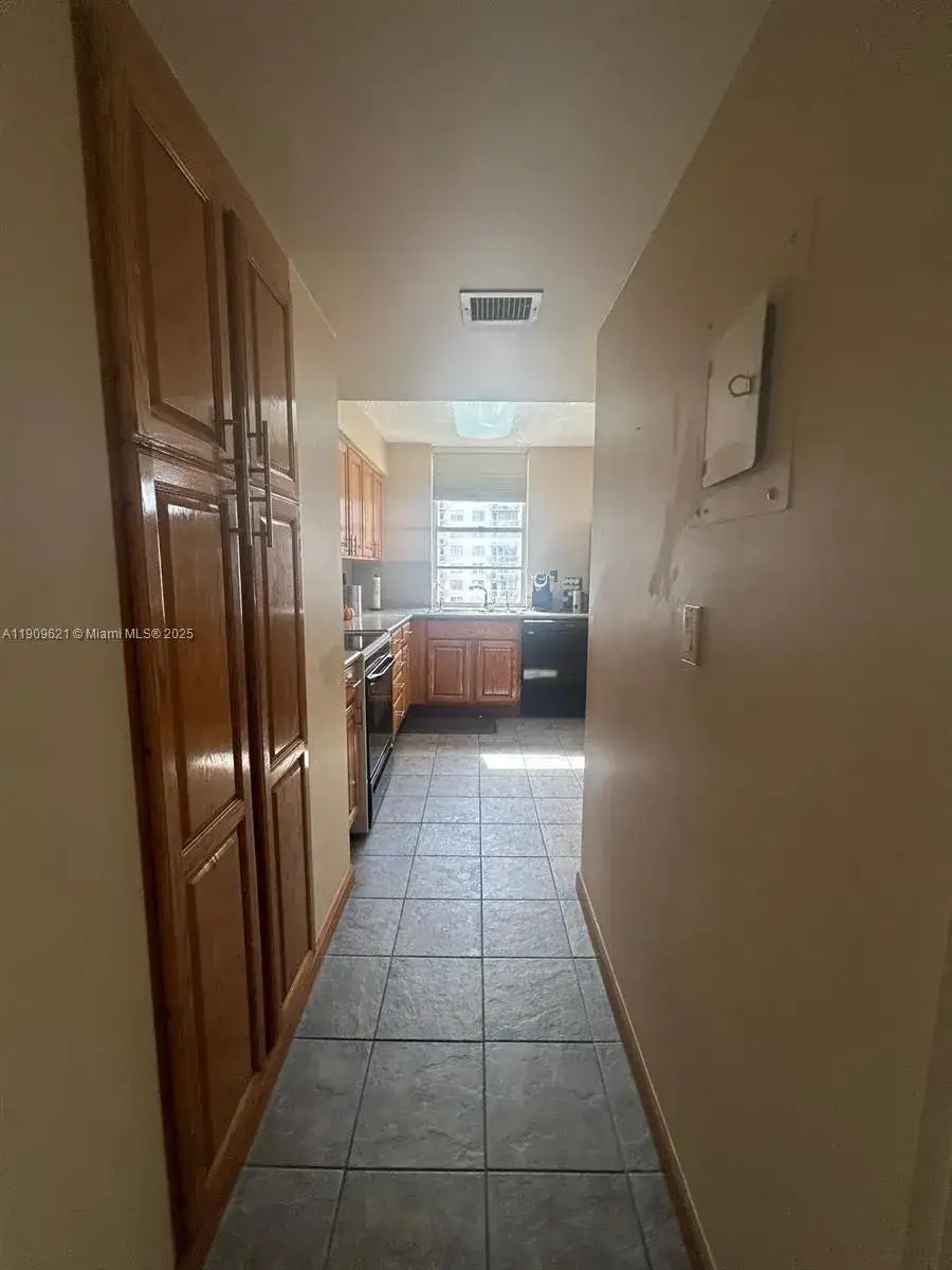 251 174th St # 1205, Sunny Isles Beach FL 33160 photo 5