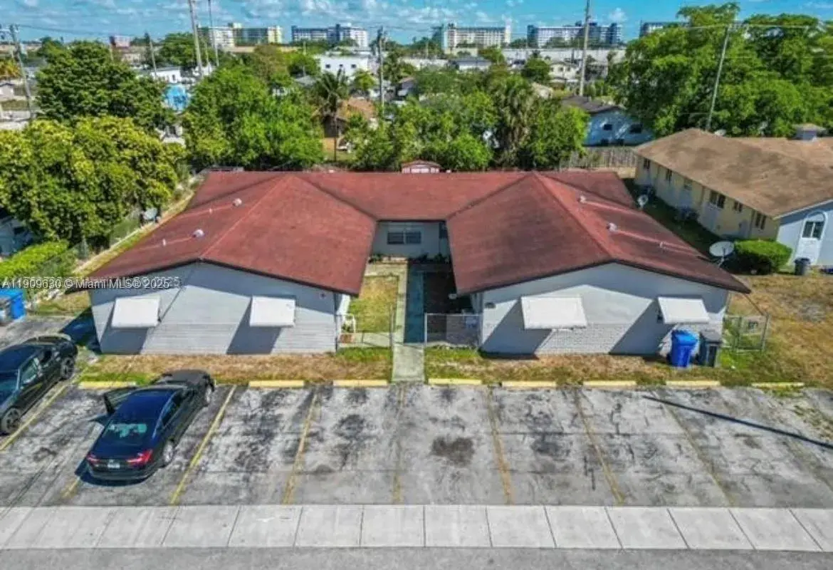 4141 SW 20th St # 5, West Park FL 33023
