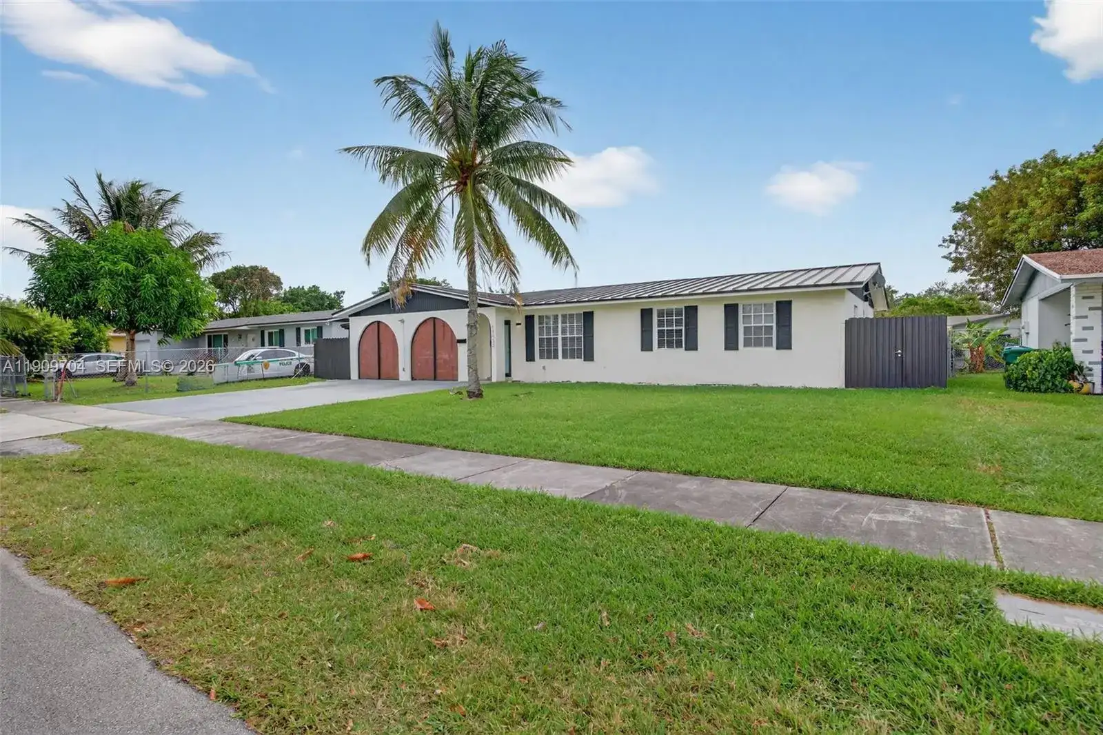 11930 SW 199th St, Miami FL 33177 photo 3