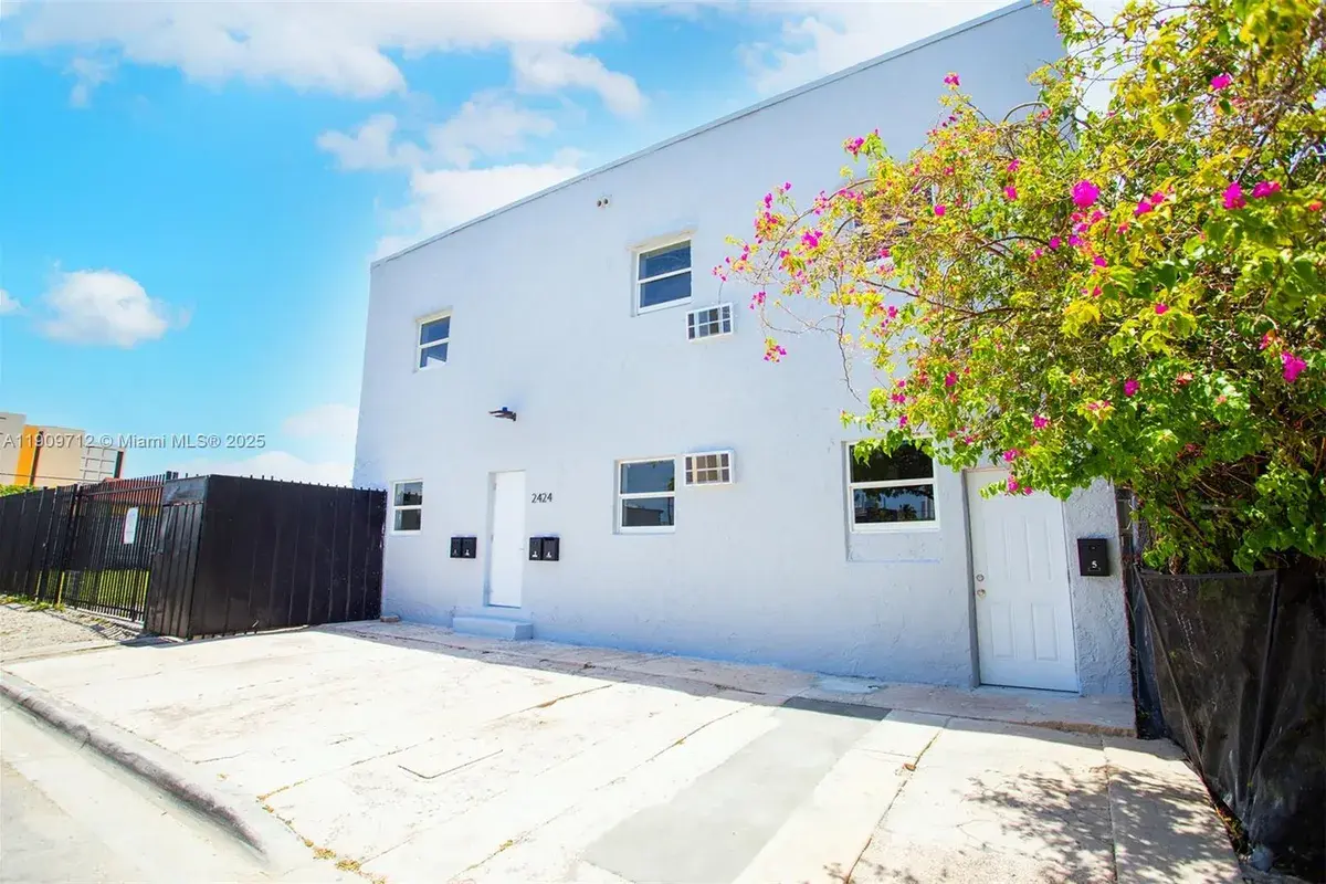 2424 NW 7th Ct # 3, Miami FL 33127