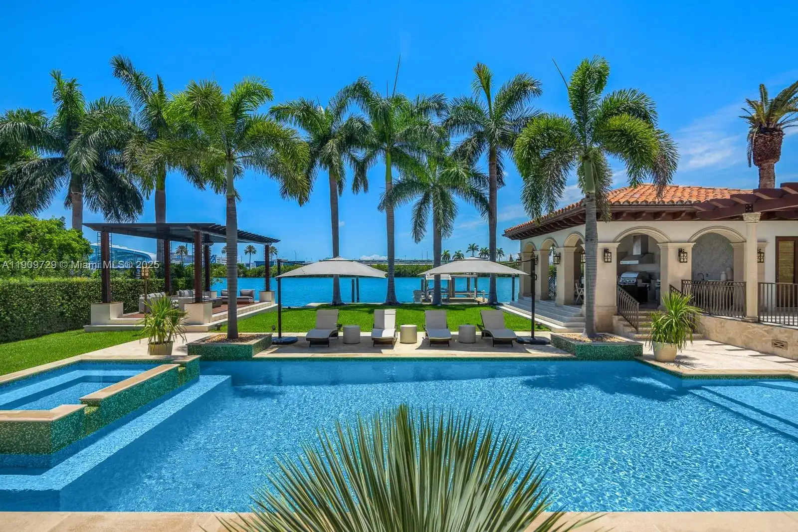 210 Palm Avenue, Miami Beach FL 33139 photo 4