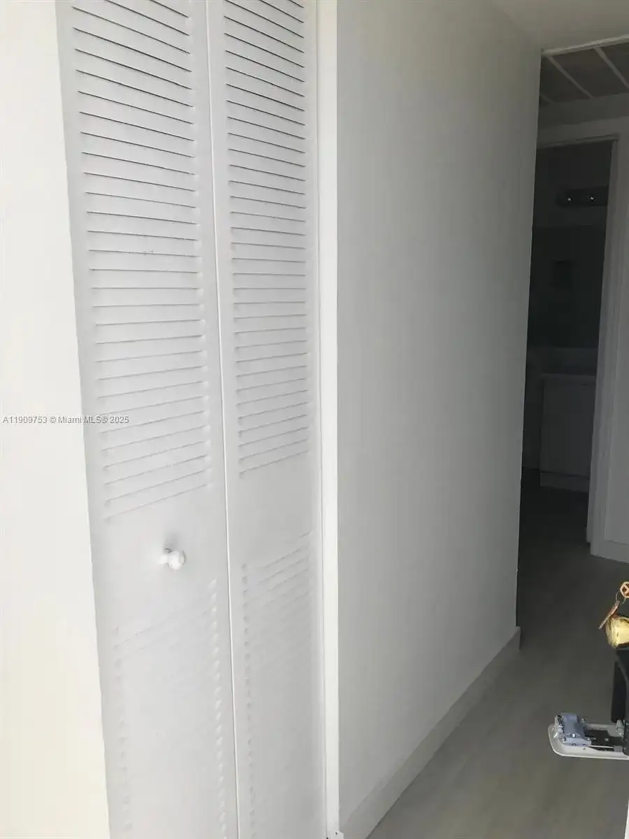438 NE 210th Cir Ter # 4B, Miami FL 33179 photo 2