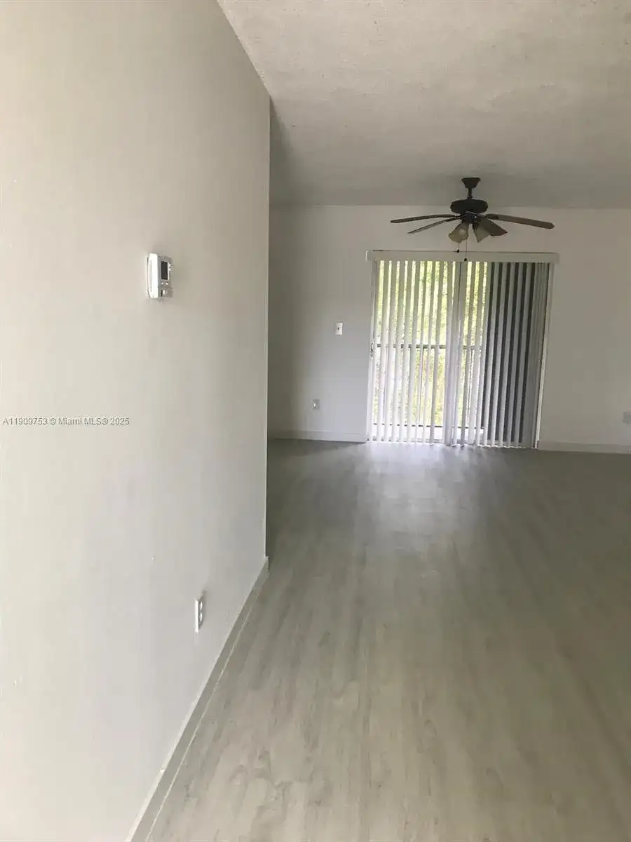 438 NE 210th Cir Ter # 4B, Miami FL 33179 photo 3