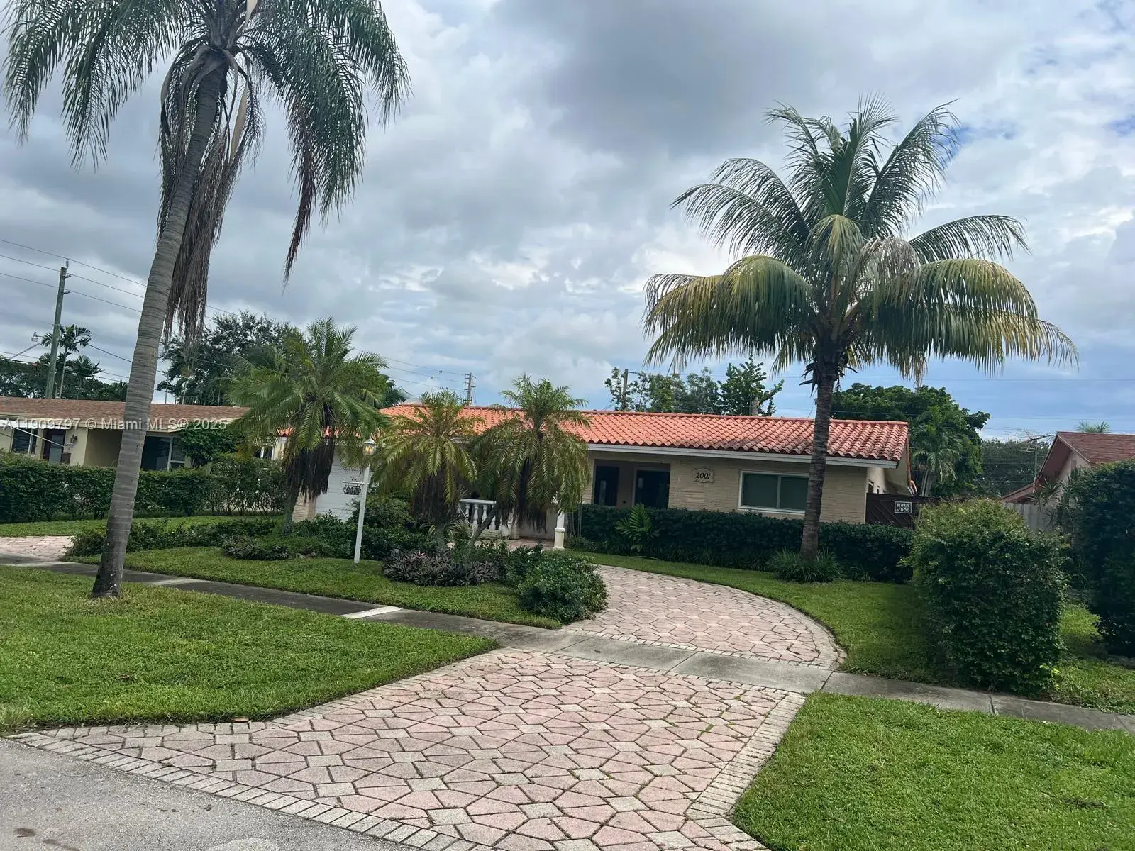 2001 N 41st Ave # 0, Hollywood FL 33021